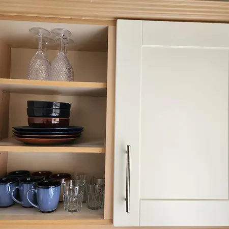 アパート 3 Bedrooms Near Airport & 7people